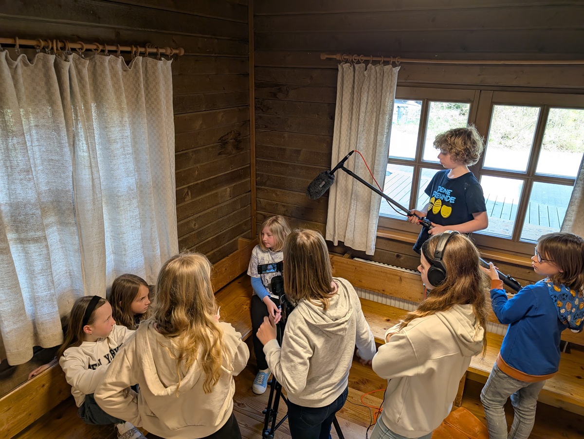 PXL 20250416 075806127